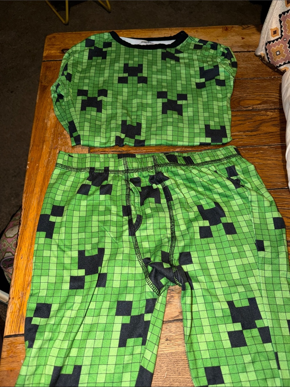 Kids Green Pixel-Print Bottoms